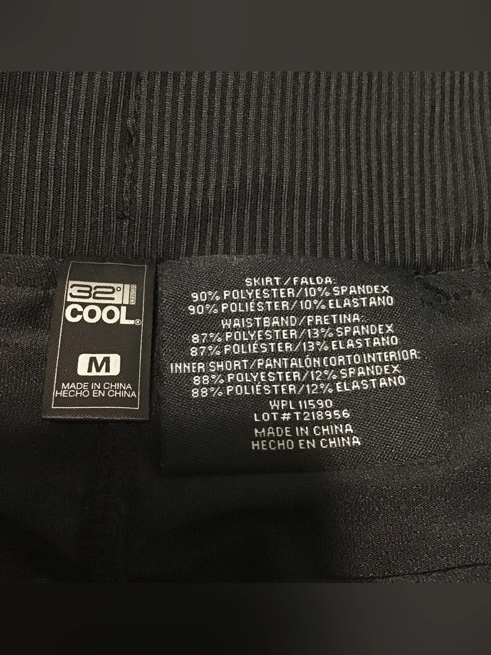 32 Cool versatile black